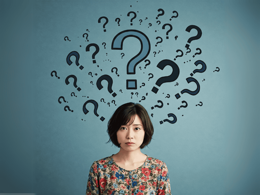 女性の頭上にはてなが浮かんでいる